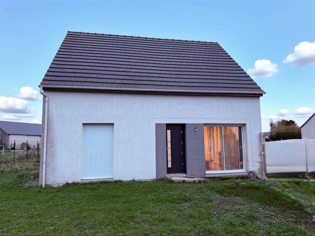 Maison à ETREPAGNY