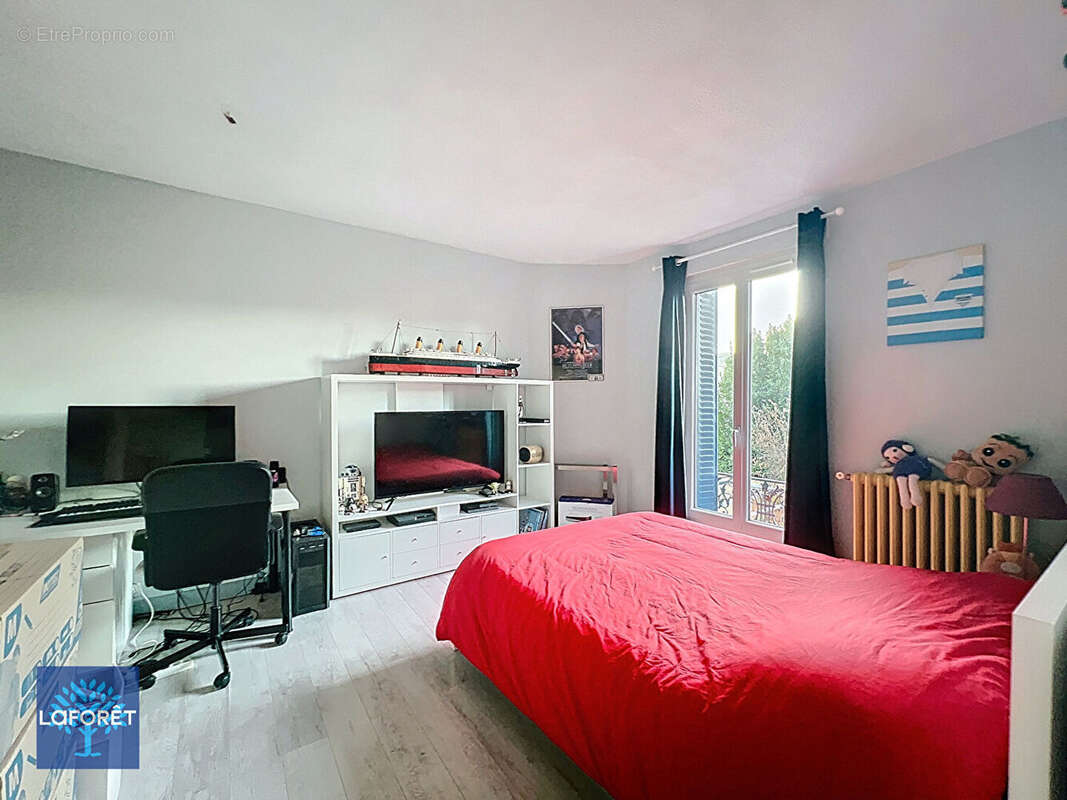 Maison à CORBEIL-ESSONNES