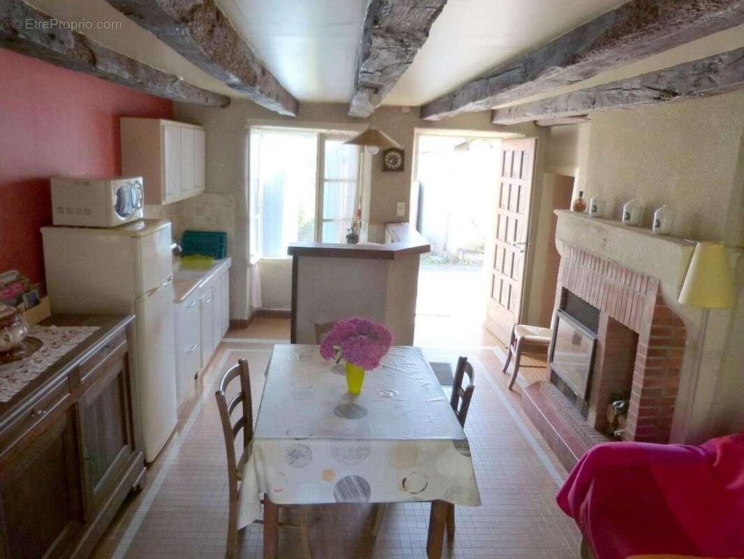 Photo 8 - Maison à ADRIERS