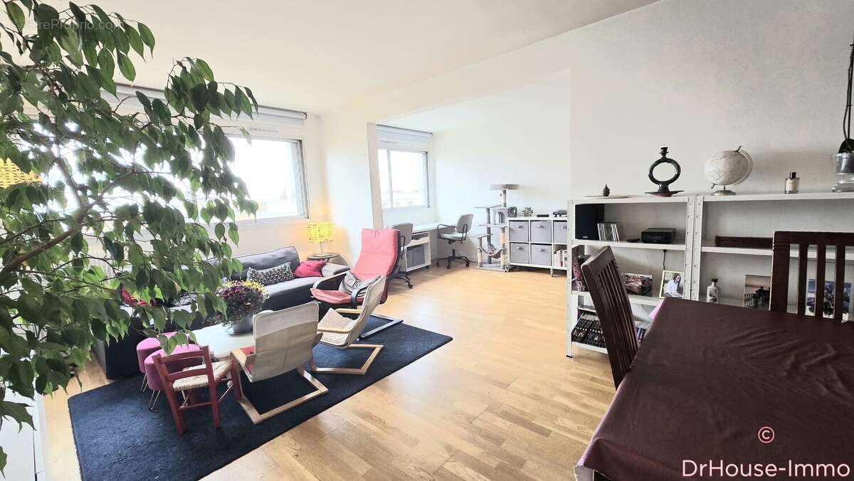 Appartement à LE BOURGET