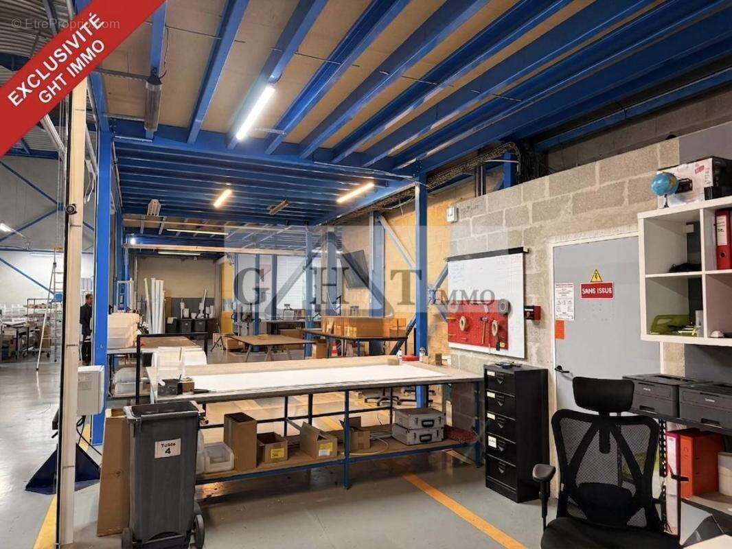 Commerce à EMERAINVILLE