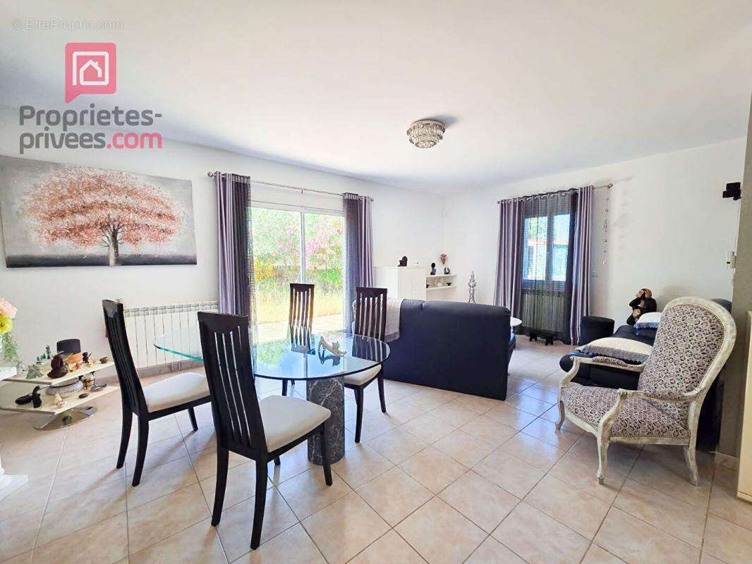 Maison à SAINT-PAUL-LES-FONTS