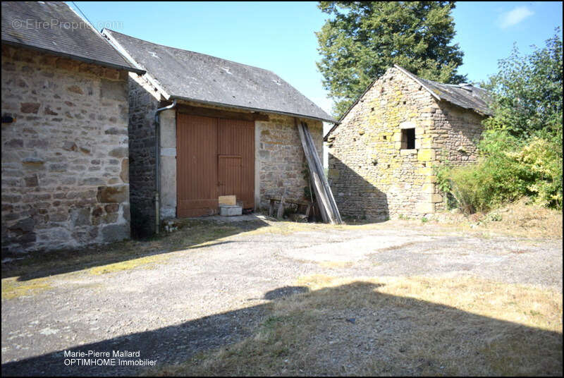 Maison à ROYERE-DE-VASSIVIERE