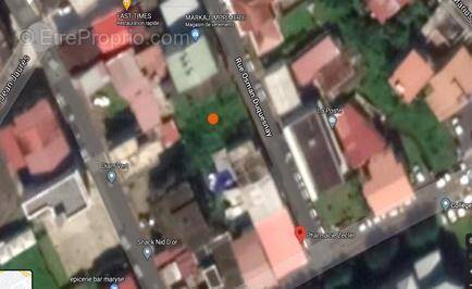 Terrain à SAINT-JOSEPH