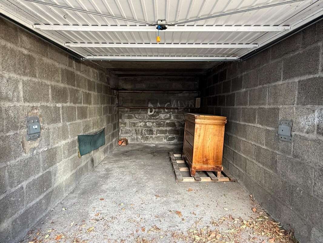 Parking à ECHIROLLES