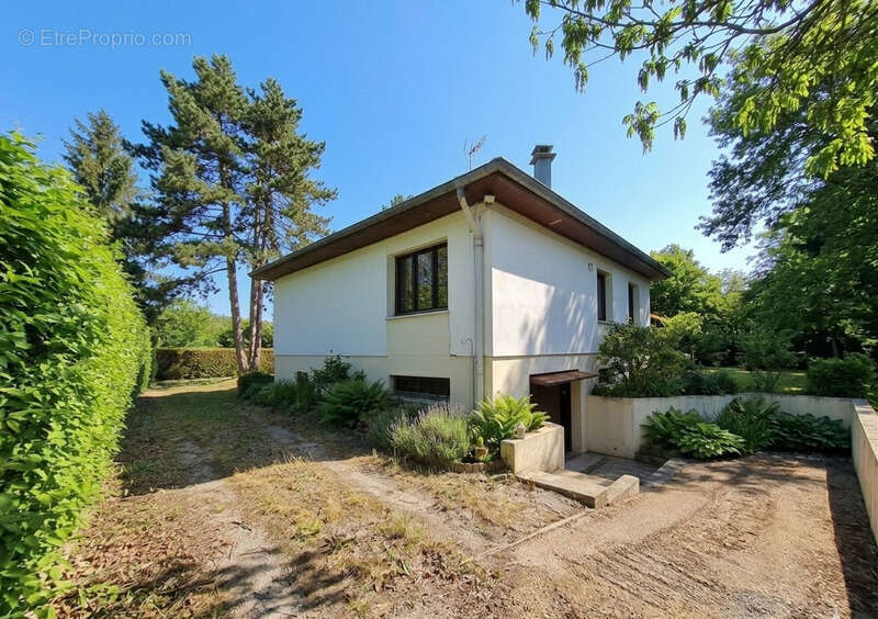 Maison à POUSSAY