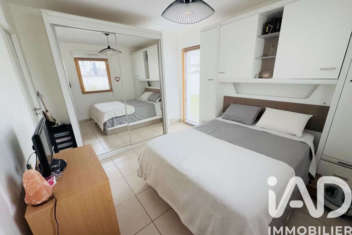 Photo 5 - Maison à BUSSY-SAINT-GEORGES