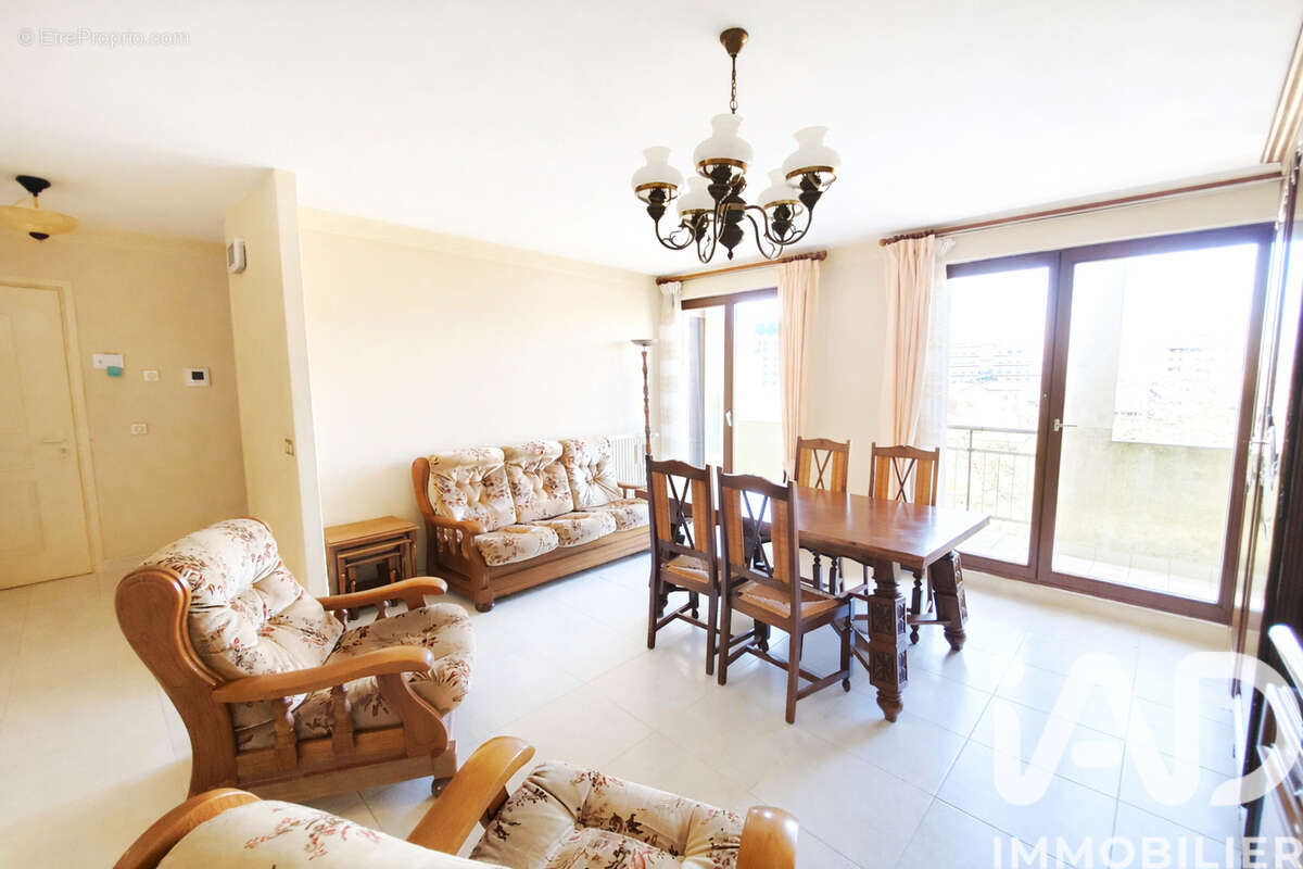 Photo 2 - Appartement à MONTIGNY-LE-BRETONNEUX