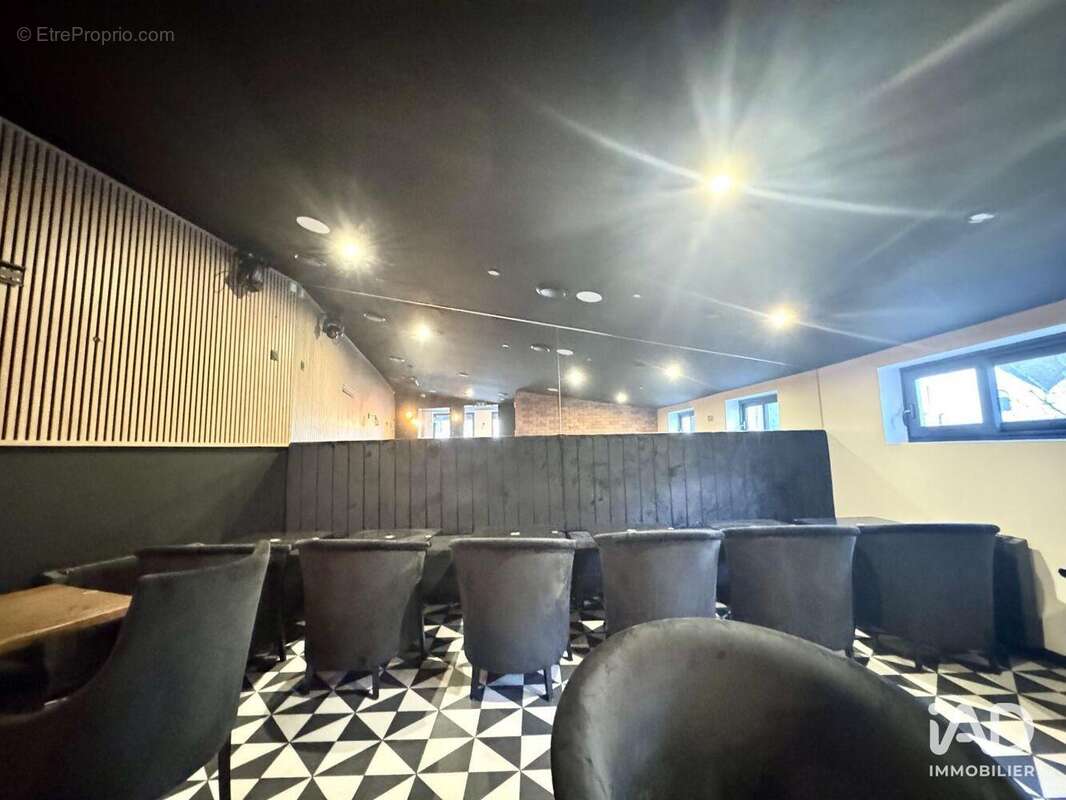 Photo 6 - Commerce à MONTMORENCY