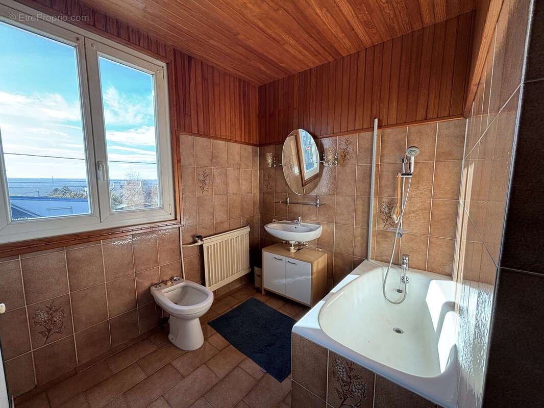 Maison à LE RELECQ-KERHUON