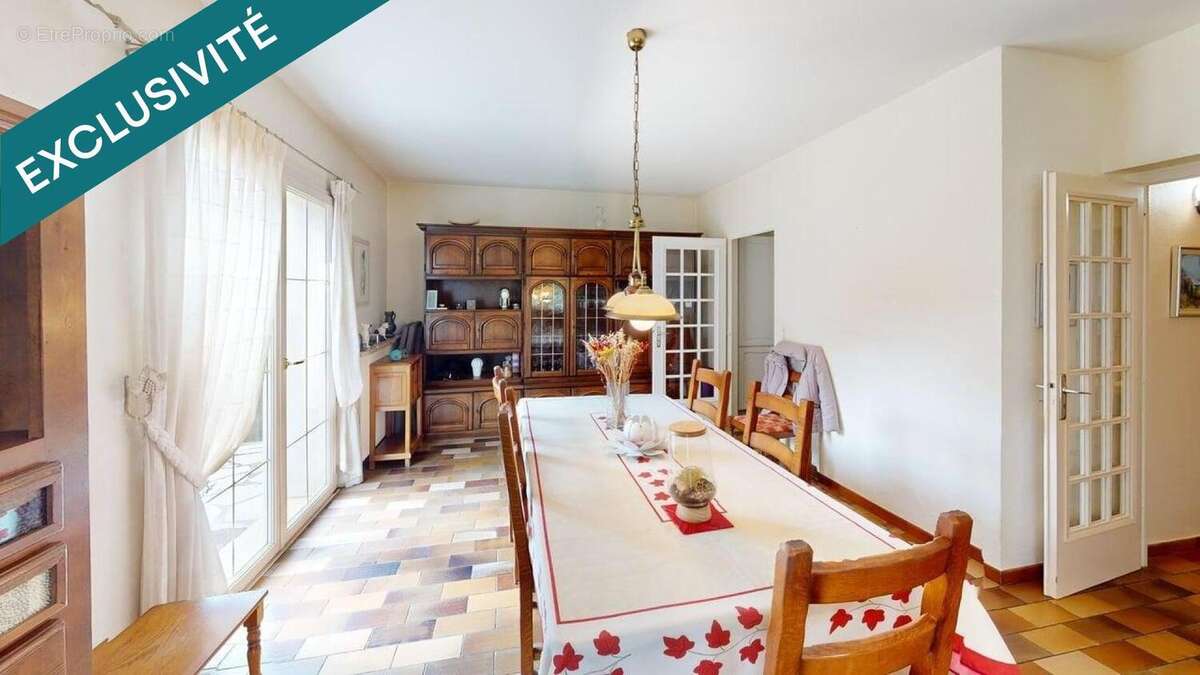 Maison 181 m² à La Roche-Sur-Foron  - photo 6