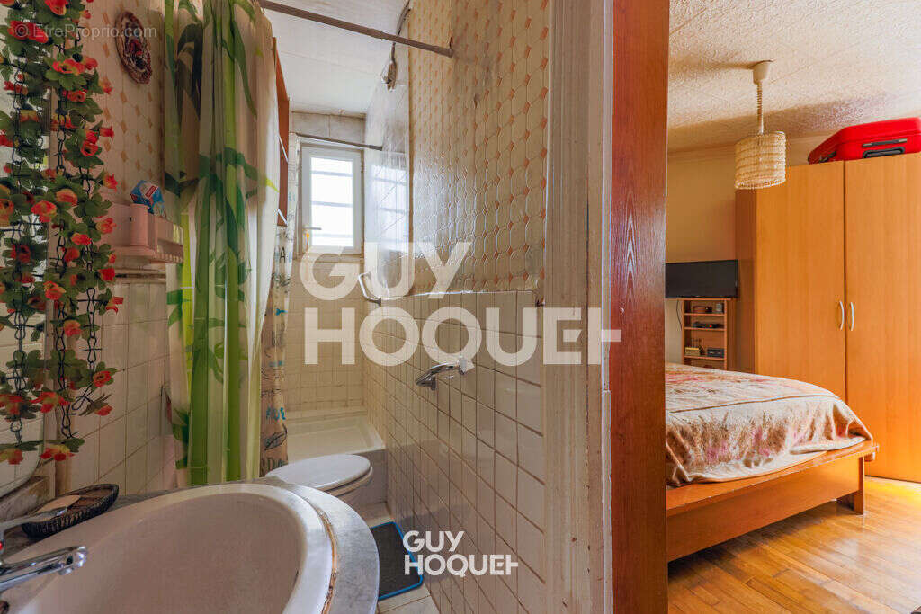 Appartement à PARIS-11E