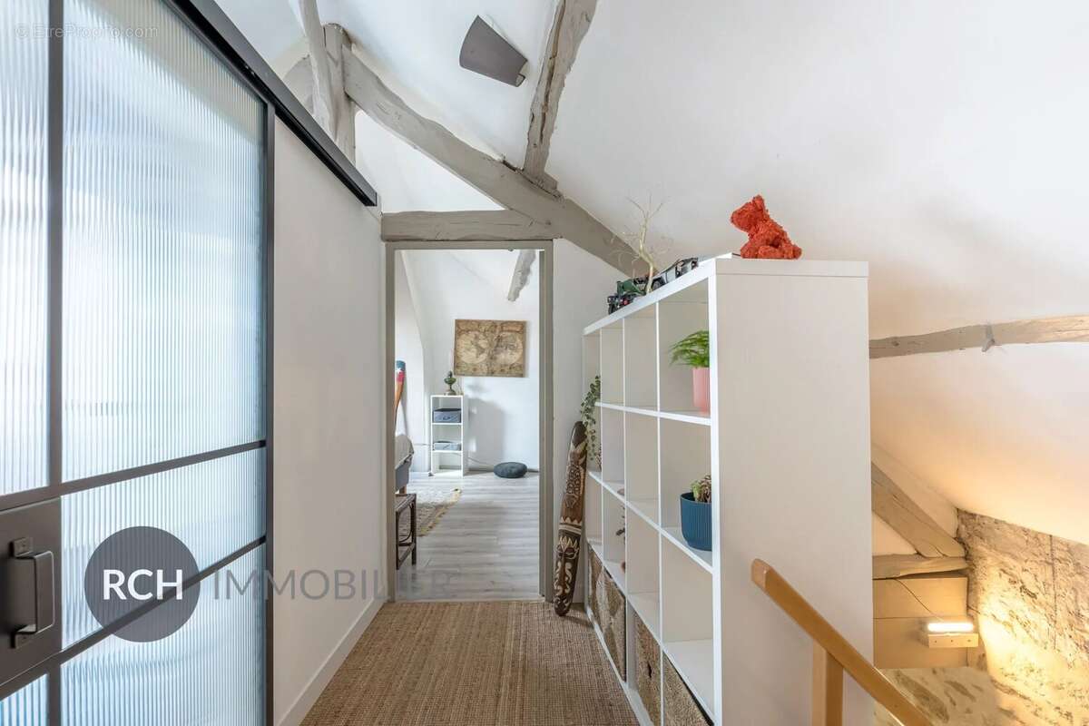 Maison à MEZY-SUR-SEINE