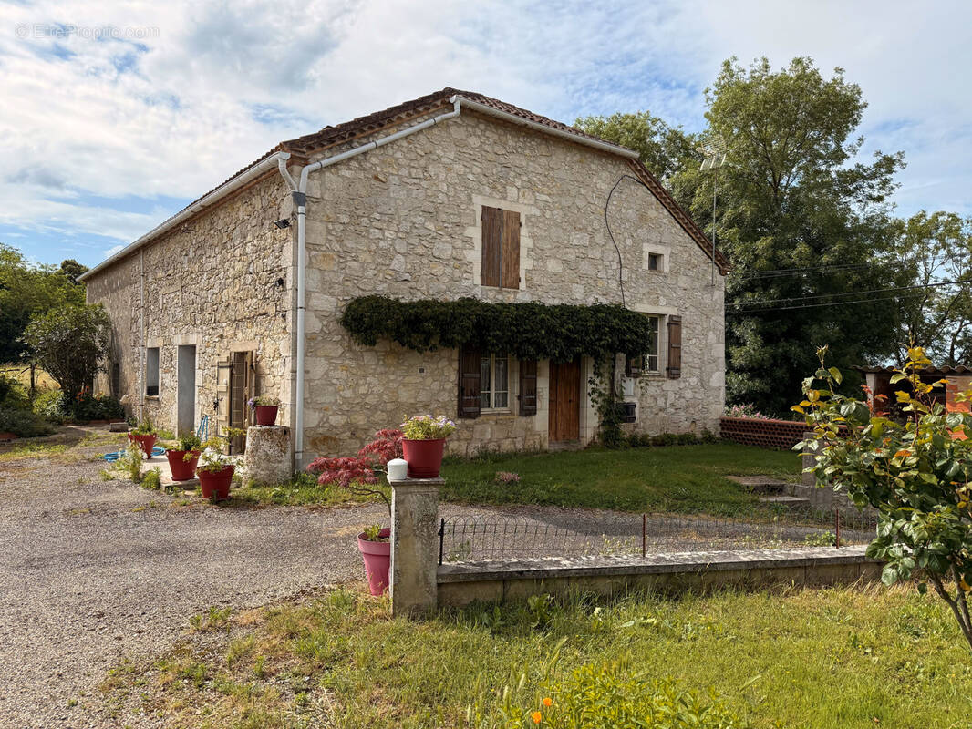 Maison à PERVILLE