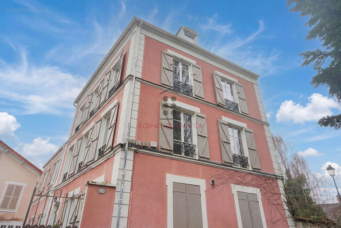 Appartement à LOUVECIENNES