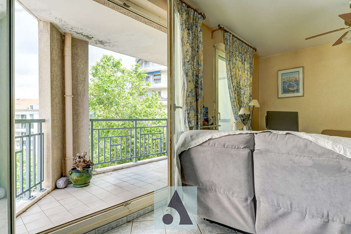 Appartement à LYON-8E