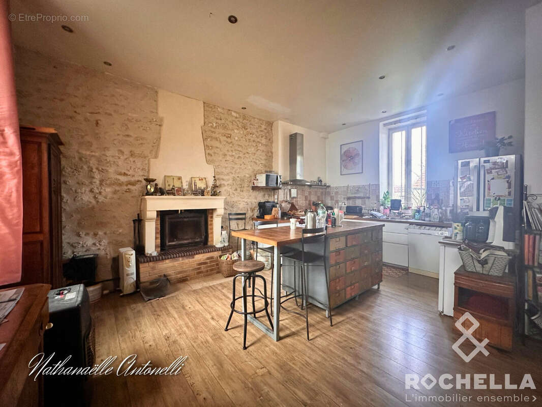 Maison à BERNAY-SAINT-MARTIN