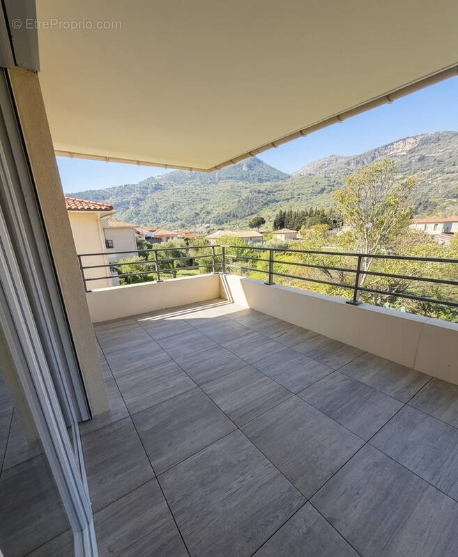 Appartement à SAINT-MARTIN-DU-VAR