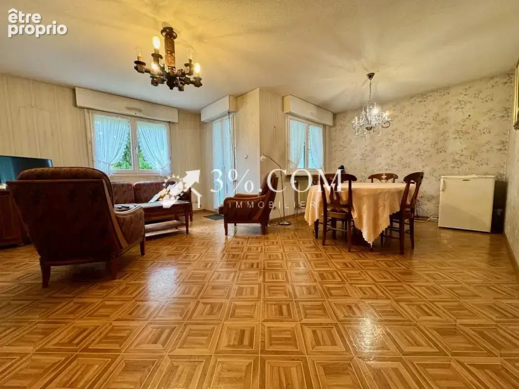 Grand appartement de 3 pièces  81m2  à rafraîchir  avec terr - photo 4