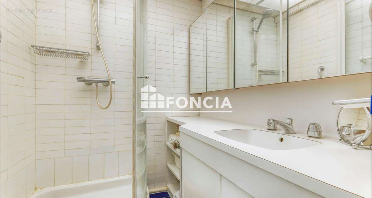 Appartement à PARIS-4E
