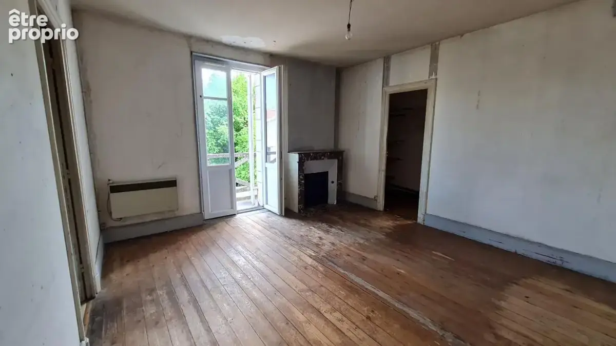24400  Mussidan Maison  style année 30 proche centre ville.  5 pièces 135 m2 dépendance et jardin - photo 10