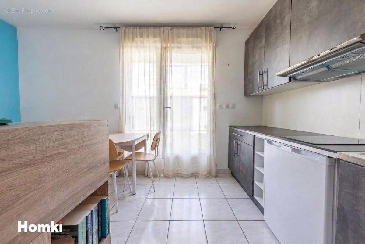 Appartement à TASSIN-LA-DEMI-LUNE