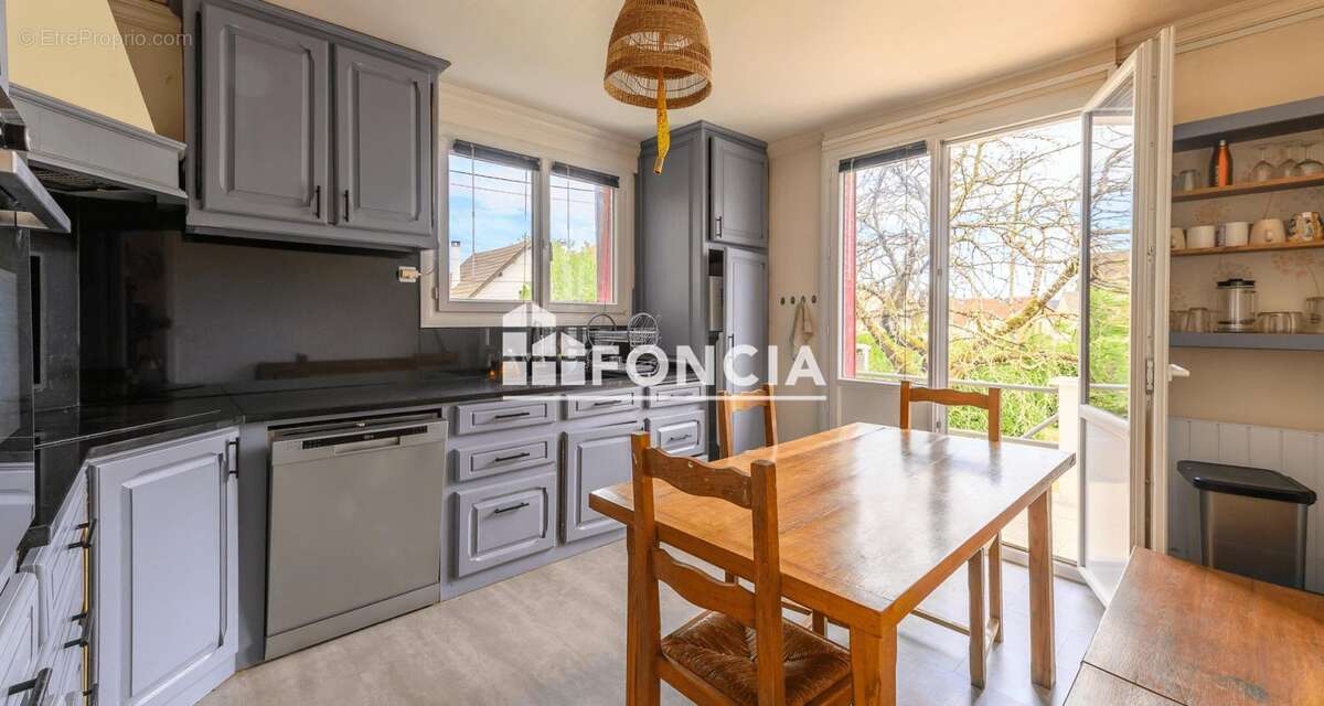 Maison à CHAMPIGNY-SUR-MARNE