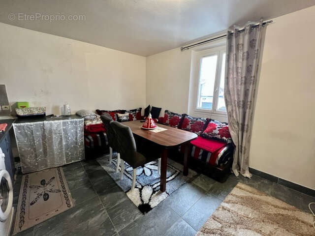Appartement à STAINS