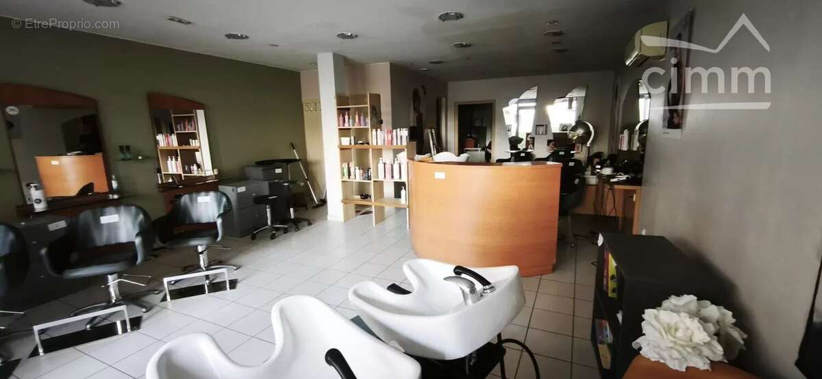 Commerce à CHABEUIL