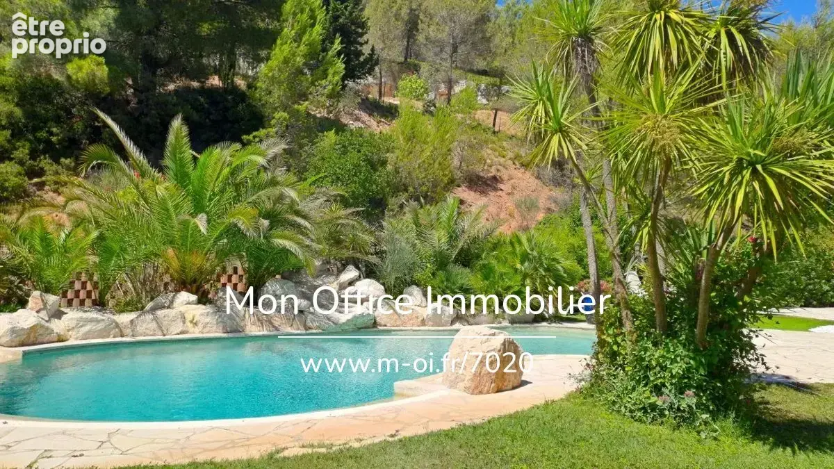 Référence : 7020-VCL - Maison sur 1 hectare avec jardin paysager au Montaiguet - 13590 MEYREUIL - photo 2