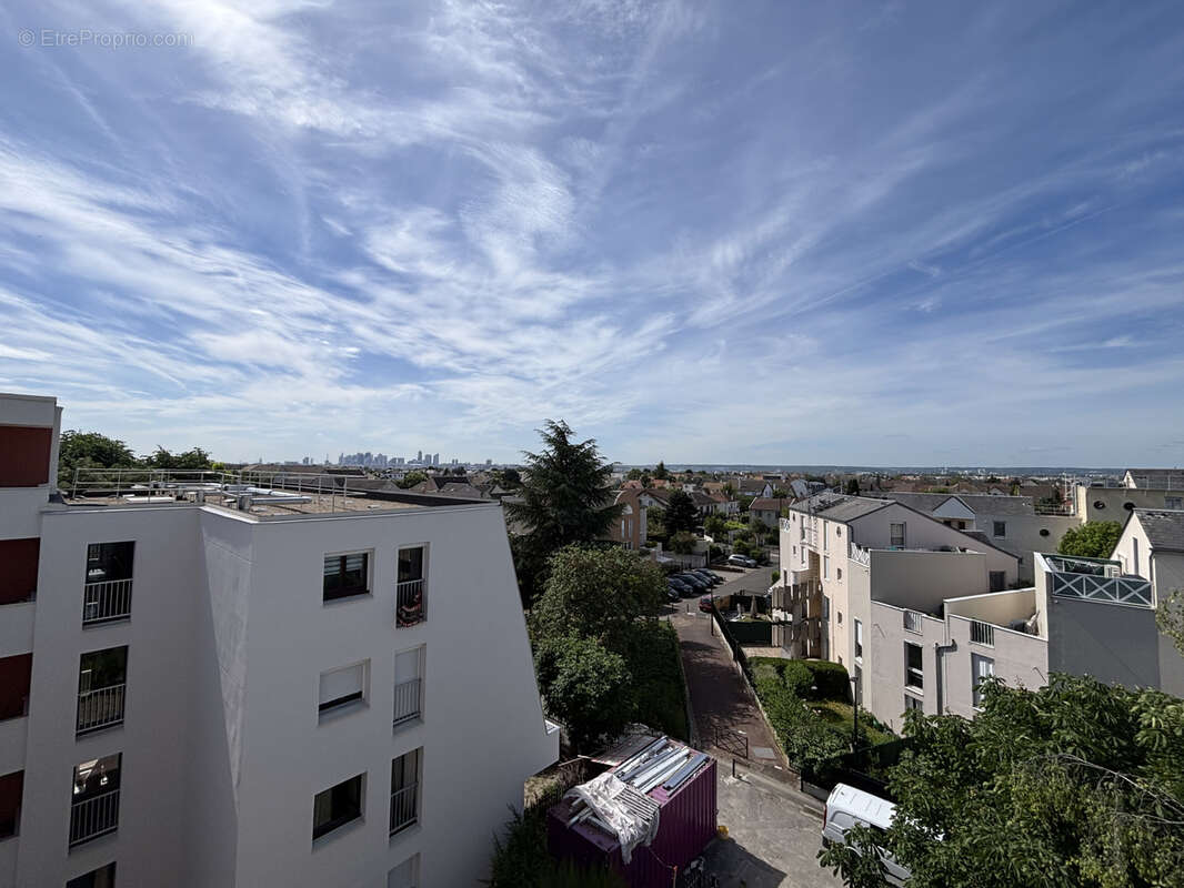 Appartement à SARTROUVILLE