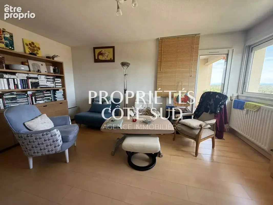 Appartement 76 m2 dernier étage avec vue - photo 2