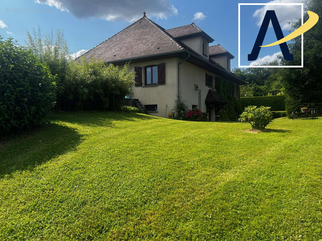 Maison à OFFEMONT