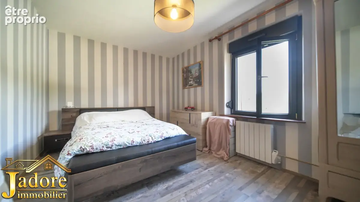 Maison entierement renovee - photo 11