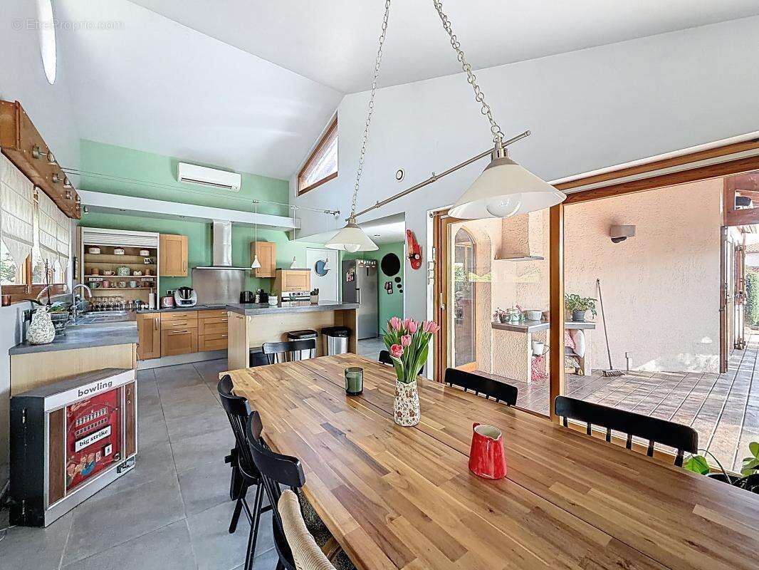 Maison à CHAZAY-D'AZERGUES