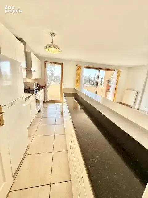 Exclusivité à FERNEY VOLTAIRE 01210, T3 76m2 avec balcon, cave et garage - photo 6