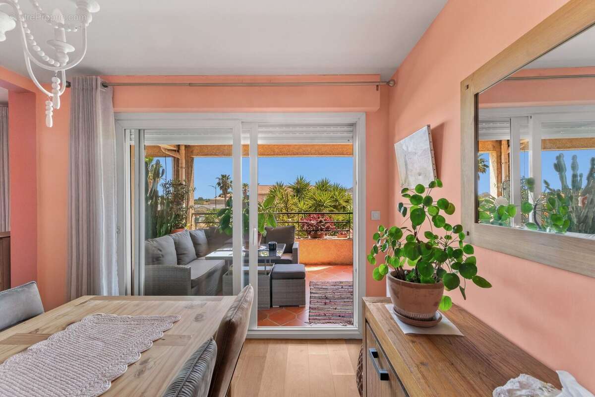 Appartement à HYERES