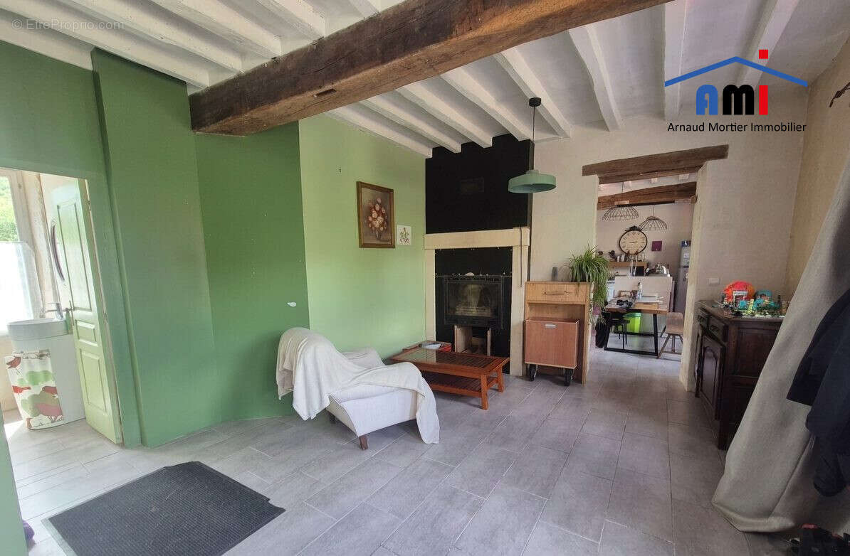 Maison 69 m² à Noce  - photo 2