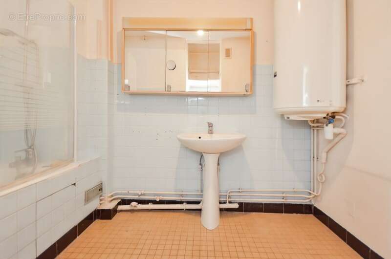 Appartement à FRESNES
