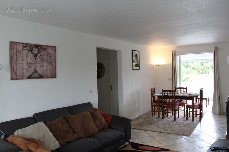 Superbe Duplex T4 de 105 m² – Vues Mer, Forêt et Parc – Baie-Mahault - photo 9