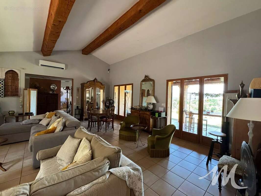 Grande maison de Charme à vendre  à Montmeyan avec Piscine, garage, abri voiture - photo 42