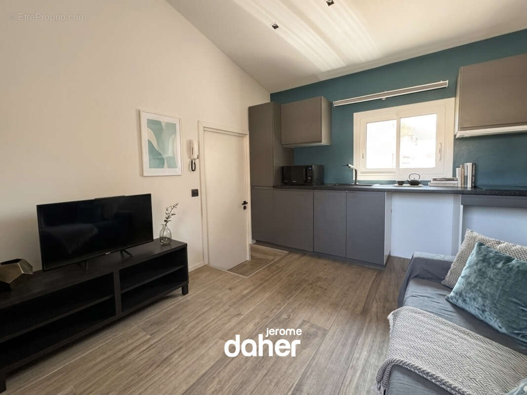 Appartement à MARSEILLE-6E