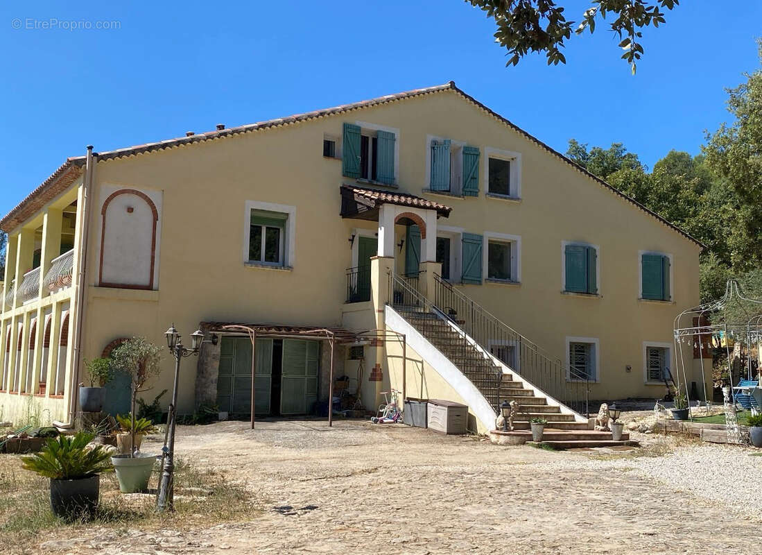 Maison à SIGNES