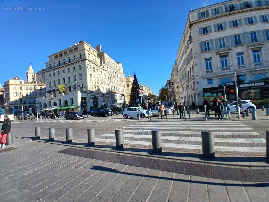 Commerce à MARSEILLE-1E