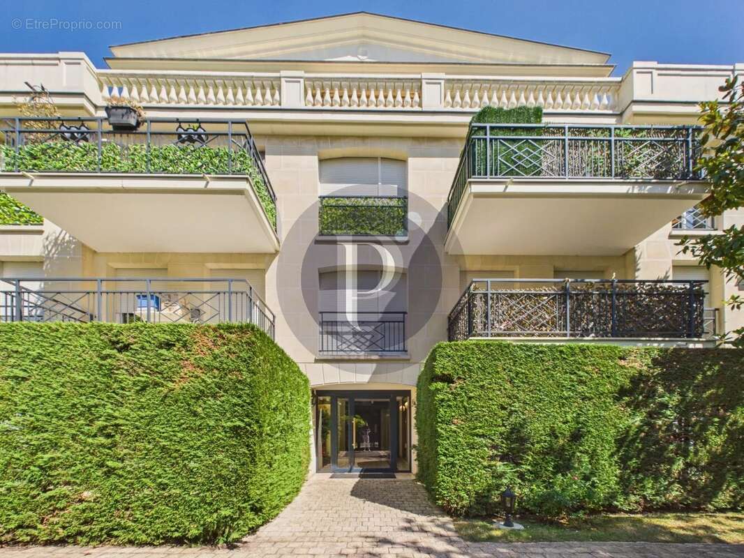 Appartement à LE PLESSIS-ROBINSON