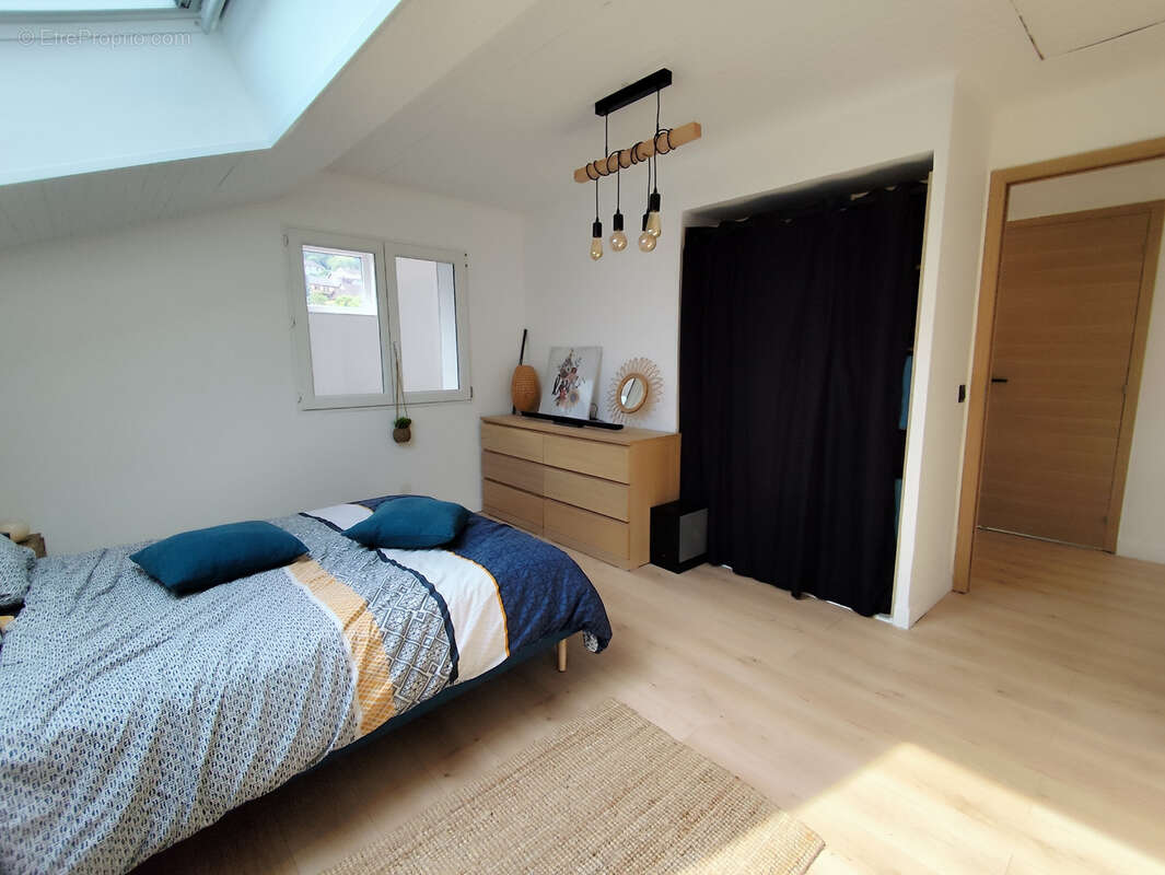 Appartement à MONTFERRAT