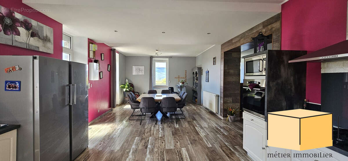 Maison 164 m² à Champagne-En-Valromey  - photo 6