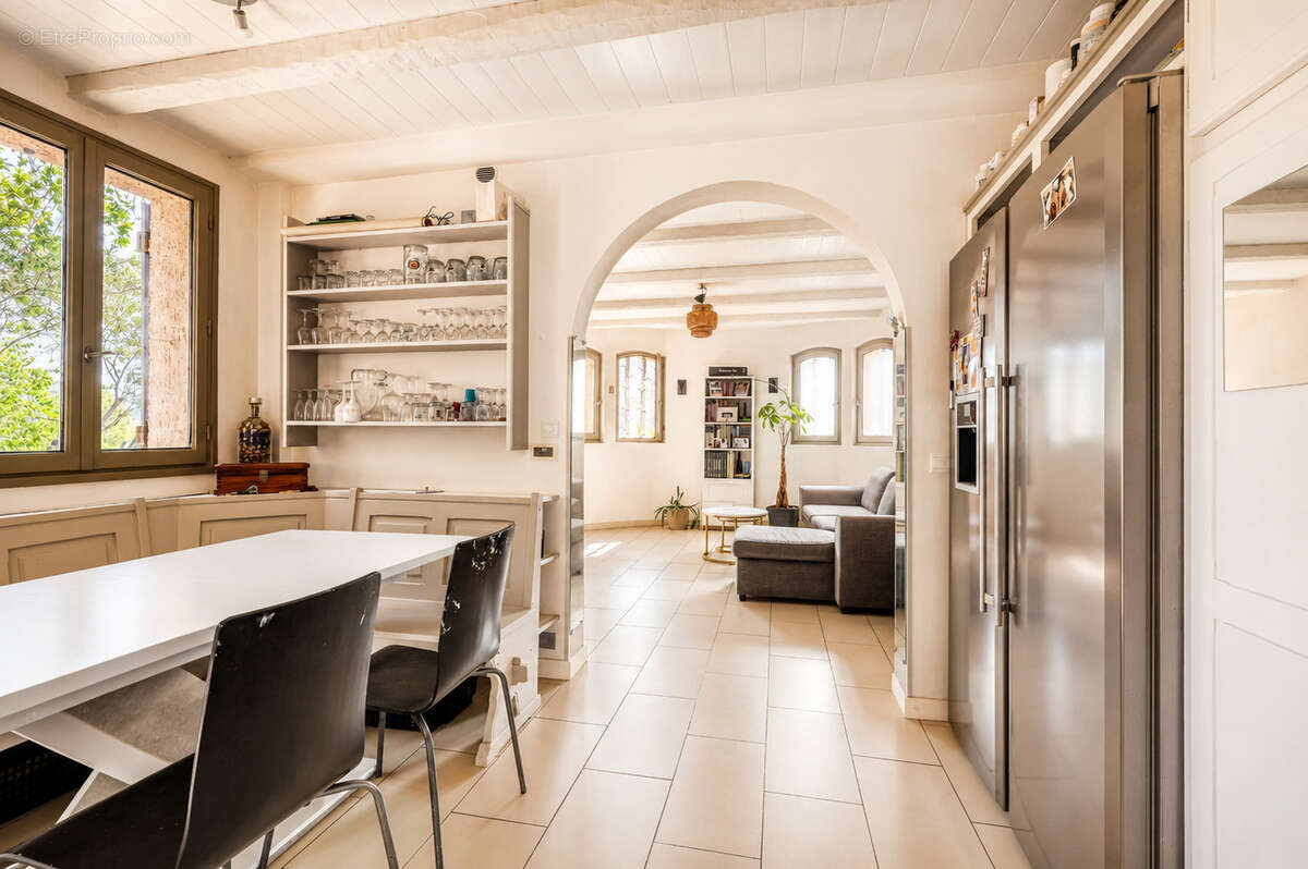 Exclusivité   Villa d'Exception T7 sur 2 000 m2 avec Piscine - photo 11