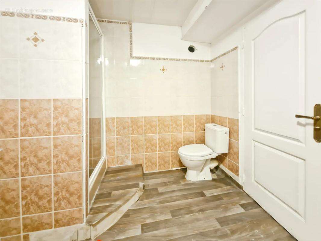 Maison à MONTREUIL-AUX-LIONS