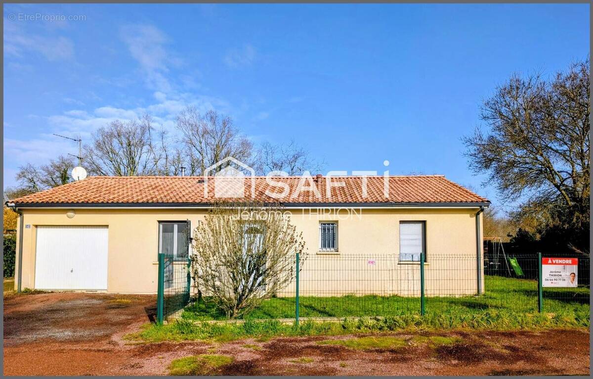 Photo 1 - Maison à SAINT-YZAN-DE-SOUDIAC